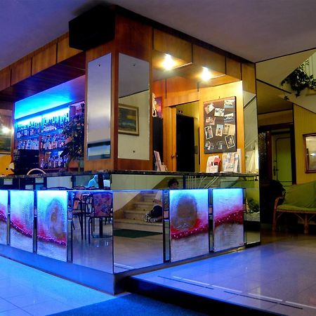 Hotel Continental Μπελάρια-Ιτζέα Μαρίνα Εξωτερικό φωτογραφία