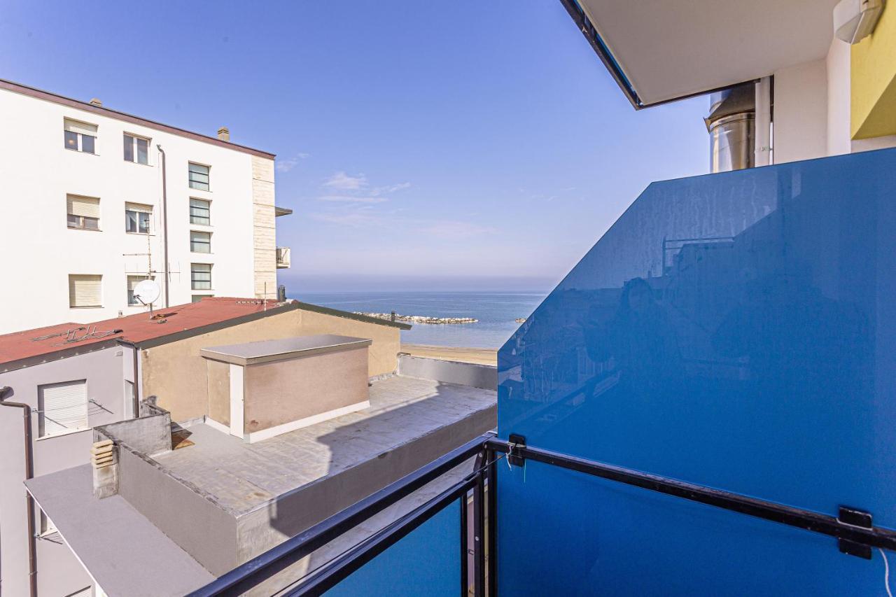 Hotel Continental Μπελάρια-Ιτζέα Μαρίνα Εξωτερικό φωτογραφία