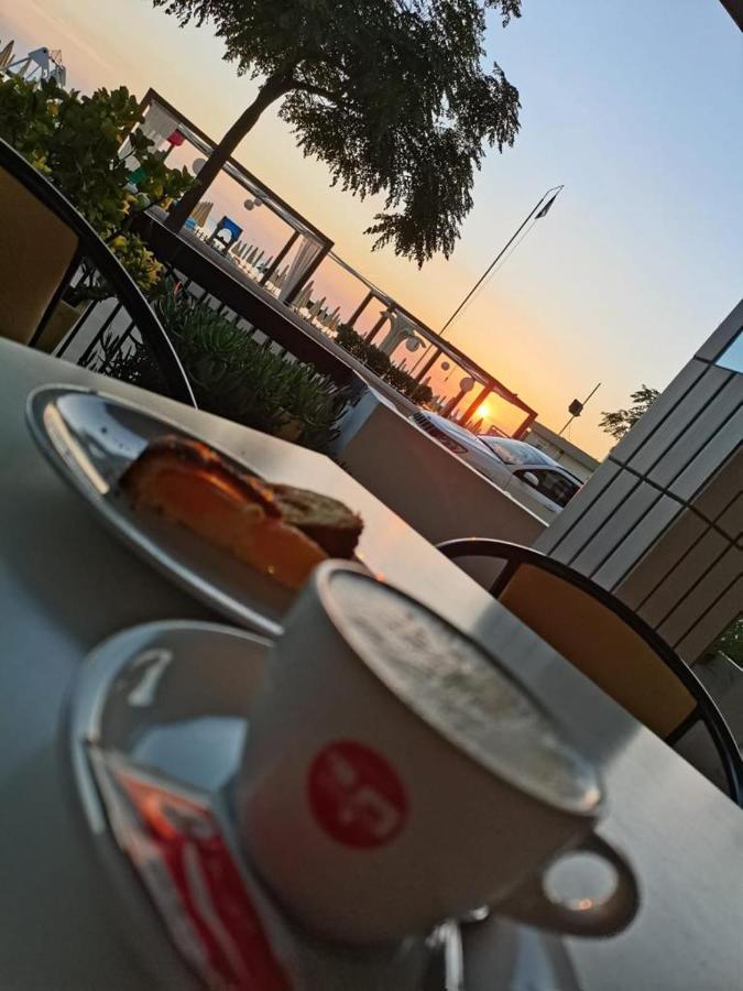 Hotel Continental Μπελάρια-Ιτζέα Μαρίνα Εξωτερικό φωτογραφία