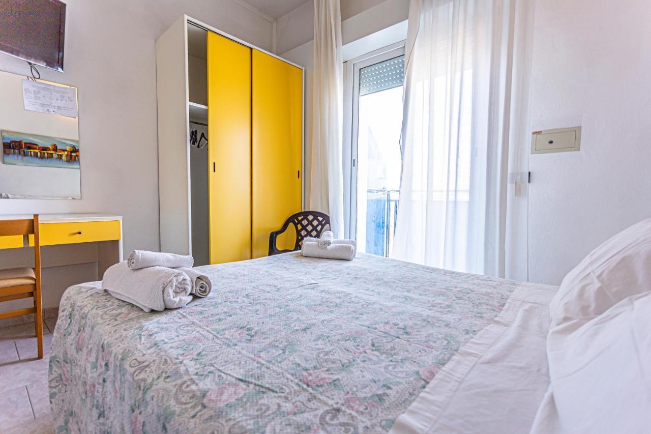 Hotel Continental Μπελάρια-Ιτζέα Μαρίνα Εξωτερικό φωτογραφία