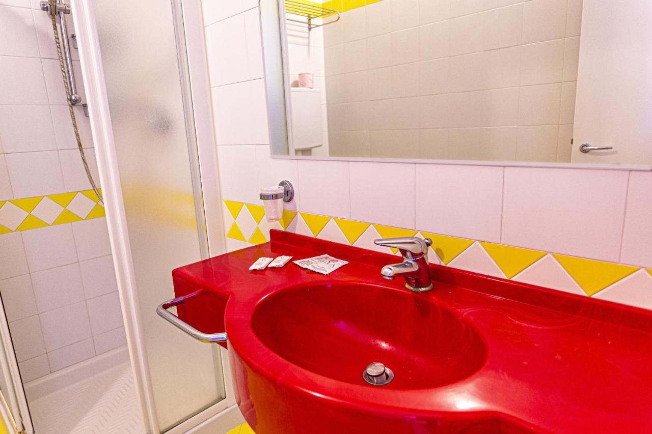 Hotel Continental Μπελάρια-Ιτζέα Μαρίνα Εξωτερικό φωτογραφία