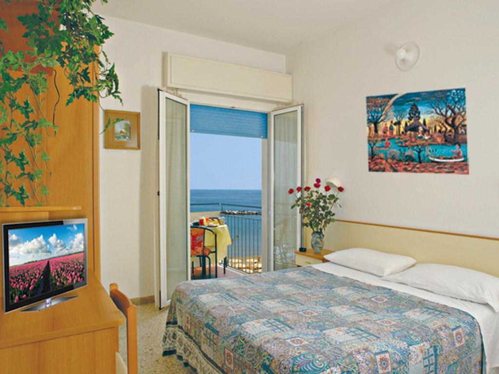 Hotel Continental Μπελάρια-Ιτζέα Μαρίνα Δωμάτιο φωτογραφία