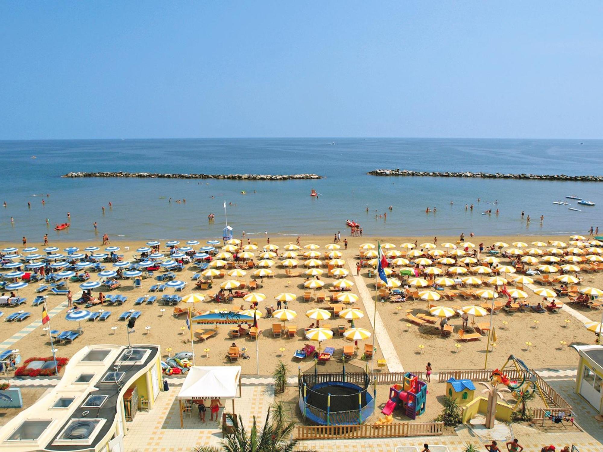 Hotel Continental Μπελάρια-Ιτζέα Μαρίνα Εξωτερικό φωτογραφία